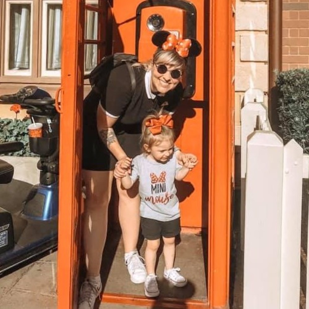 Meet your Posher, Lydy